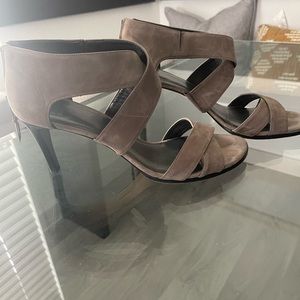 Stuart Weitzman size 11